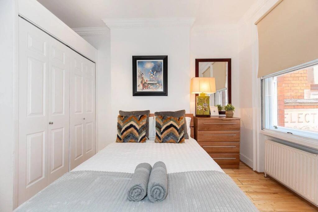 Discover London Central 2 Bedroom In Kensington Buitenkant foto