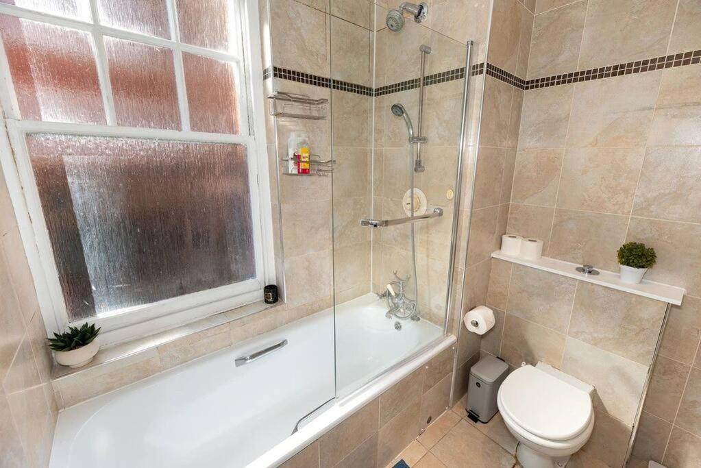 Discover London Central 2 Bedroom In Kensington Buitenkant foto
