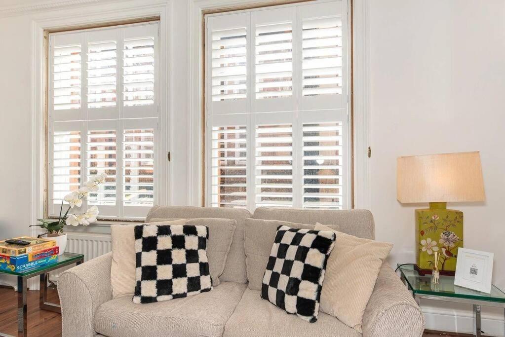 Discover London Central 2 Bedroom In Kensington Buitenkant foto