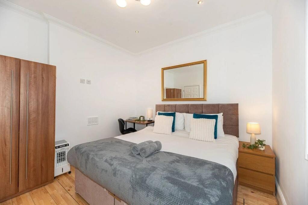 Discover London Central 2 Bedroom In Kensington Buitenkant foto