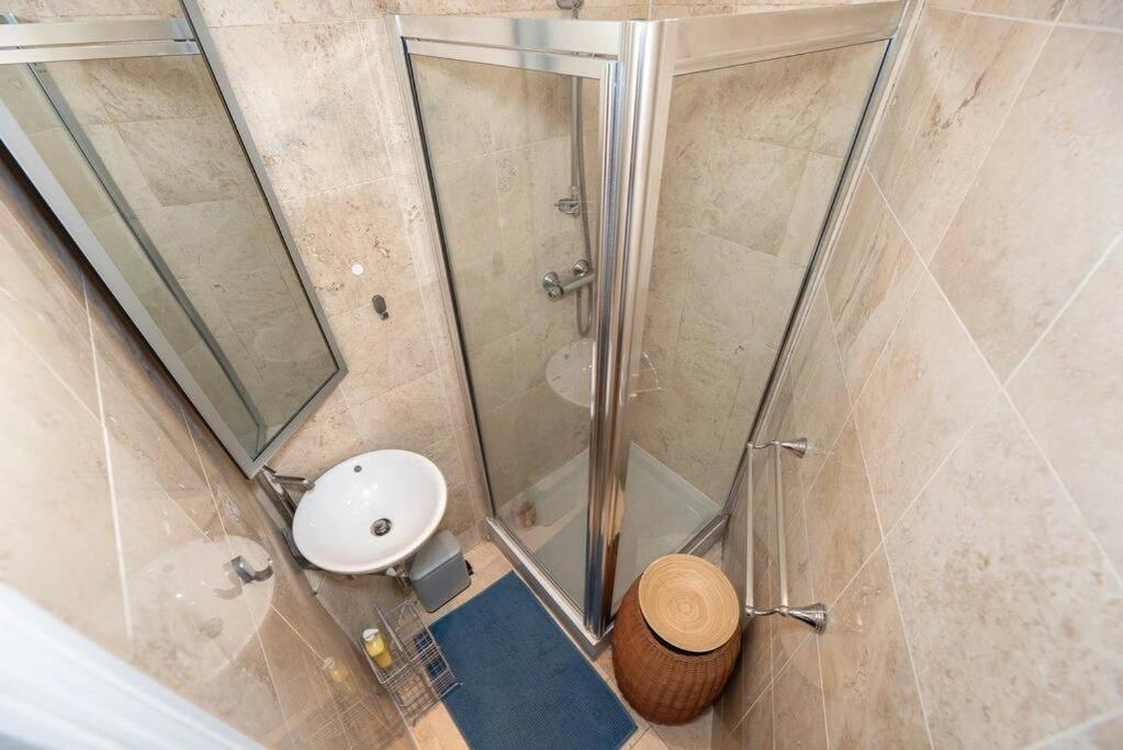 Discover London Central 2 Bedroom In Kensington Buitenkant foto